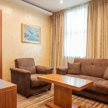Hotel Bistrik Center