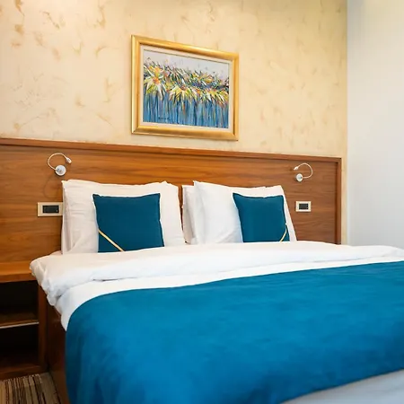 Hotel Bistrik Center