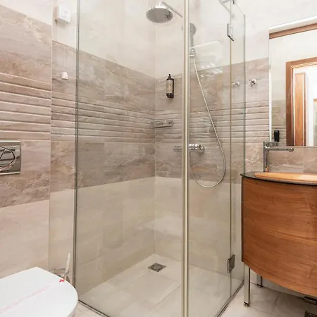 ホテル Bistrik Center 4*