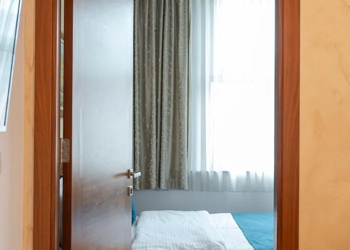 Bistrik Center Szálloda 4*