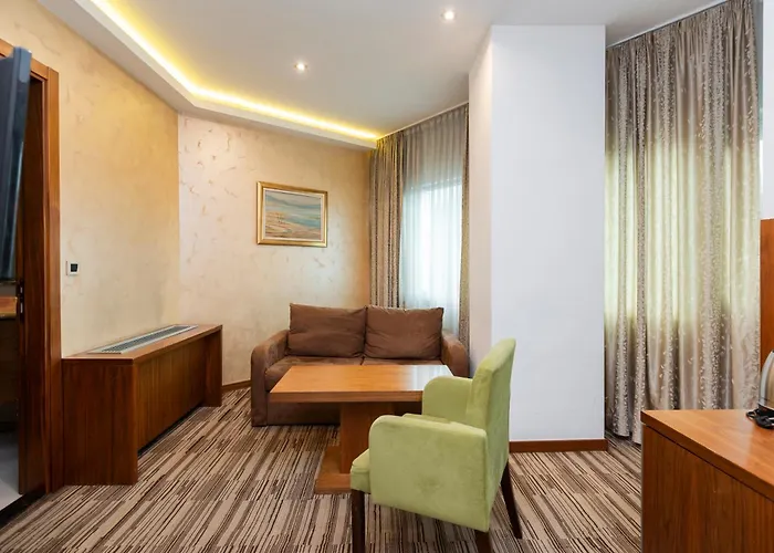 Bistrik Center Szálloda 4*