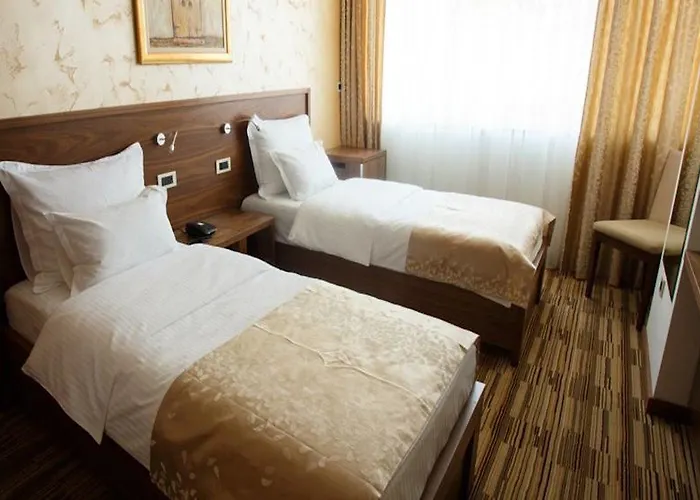 酒店 Bistrik Center